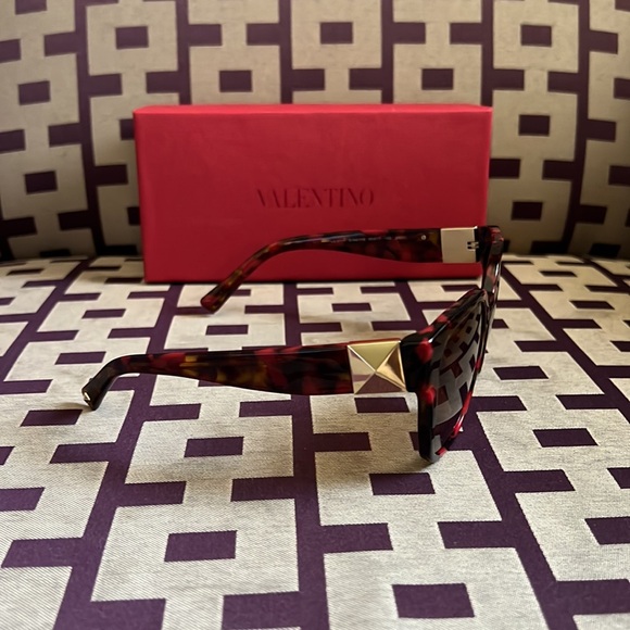 Valentino Garavani rock studded Sunglasses VA4111 519413 NEW - Picture 3 of 7